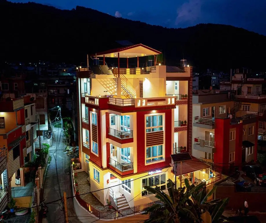 House of Forrest, Service Apartments