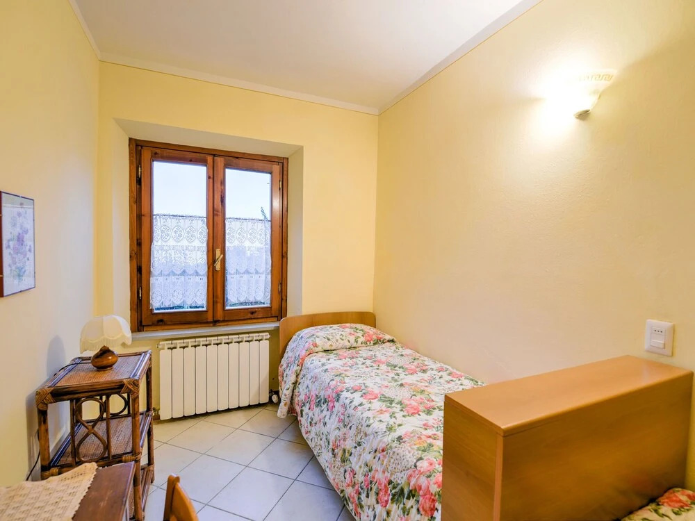 Panoramic Apartment with Communal Pool And Private Garden