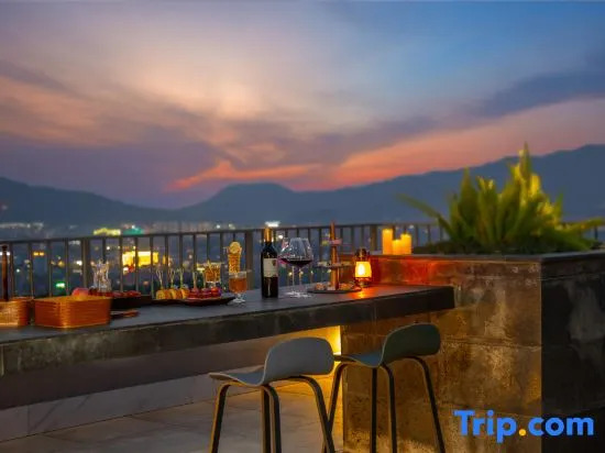 Tengchong Puju Hot Spring Hotel