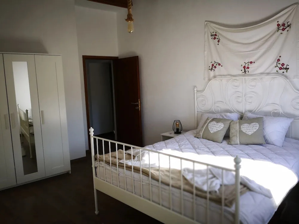 Effrosini Stonehouse Portaria