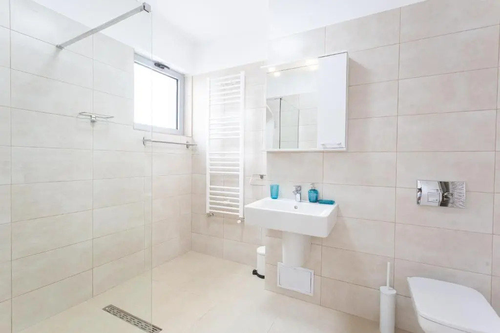 Sunny Olimp 3 ROOMS large apartment- by the sea