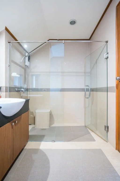Baan Natcha Pool Villa City Center