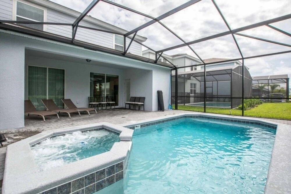 Brand New Family Getaway W/pool & Spa -7049sr 5 Bedroom Home by RedAwning