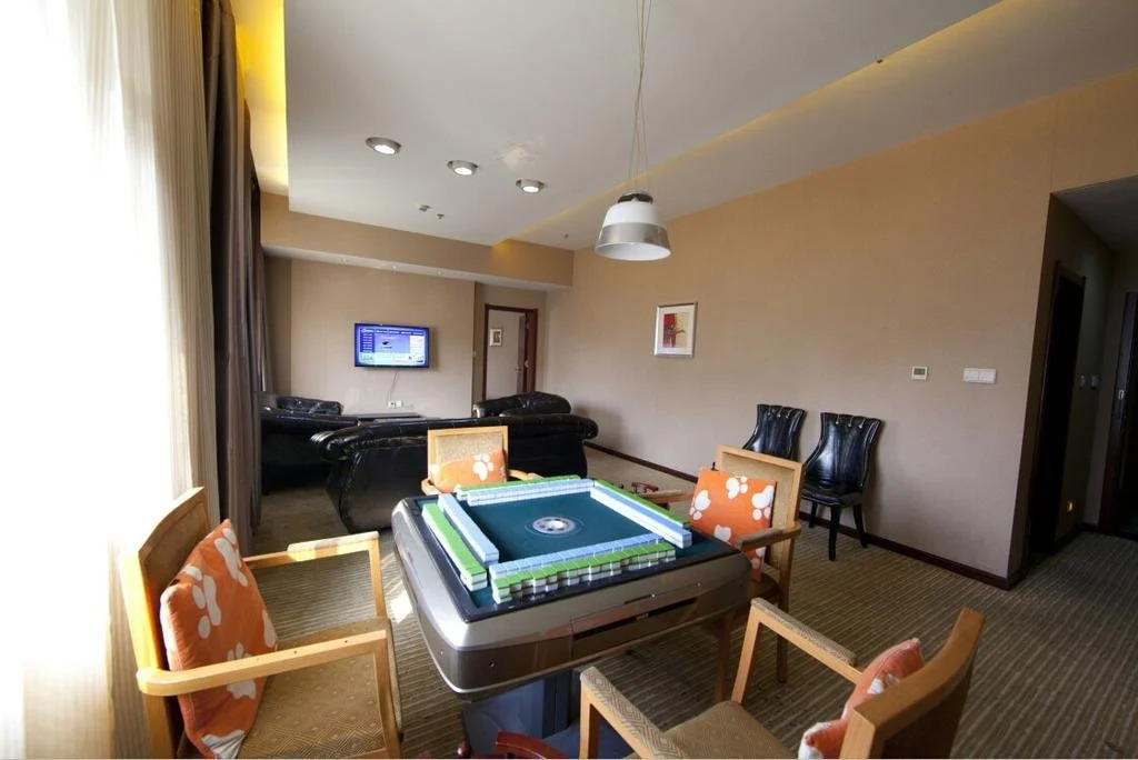 Jingzhou Huangting Holiday Hotel