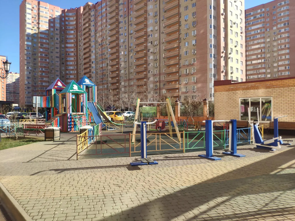 Погостити на улице Героя Яцкова И.В. 9\1