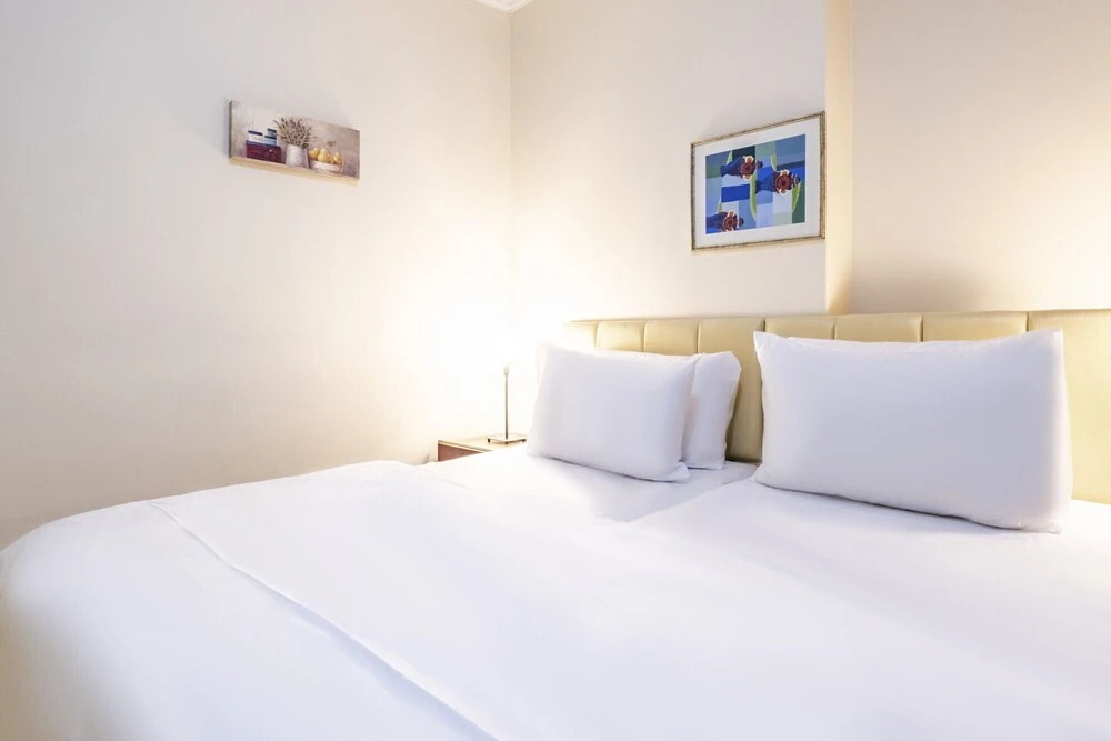 Studio Flat Near Public Transportation in Sisli