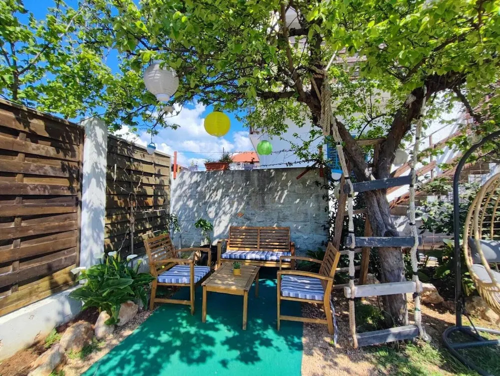 Marijano Dvosobni Apartman s Vrtom