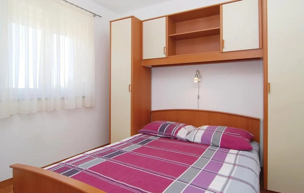 Stunning Home in Vir With Wifi and 2 Bedrooms