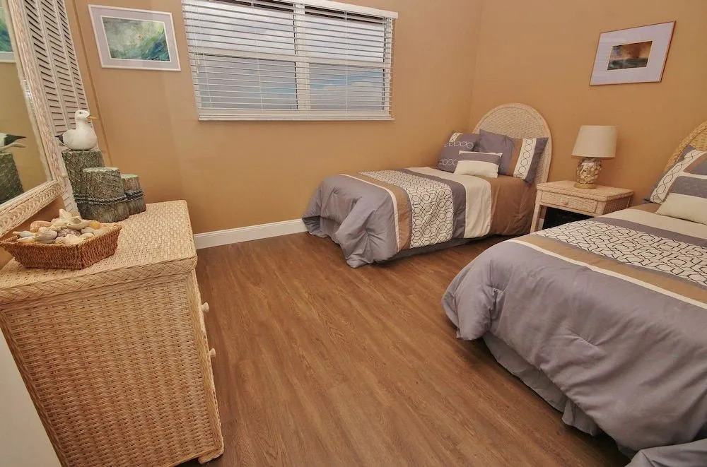 Sea Coast Gardens II 404 Apartment 2