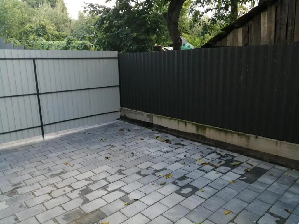 Apartament de lux cu curte si parcare