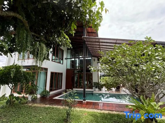 Santol hill pool villa