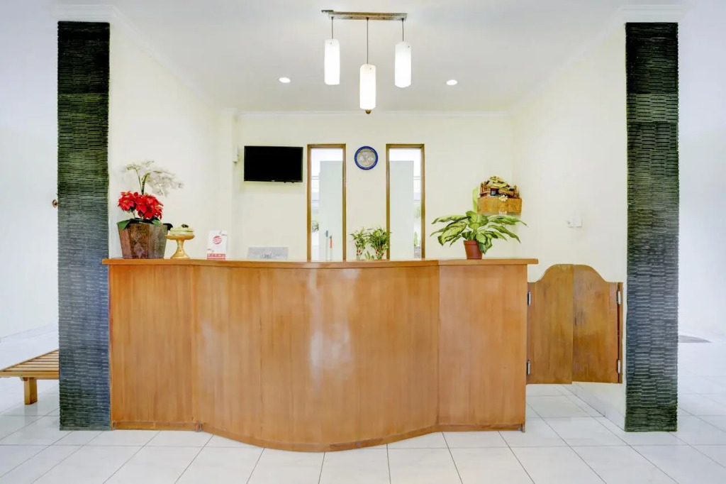 OYO 3910 Teges Inn