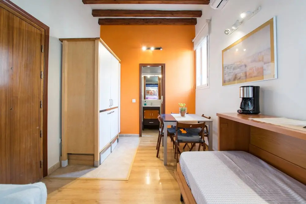 MC YOLO Apartamento Museo Reina Sofia II