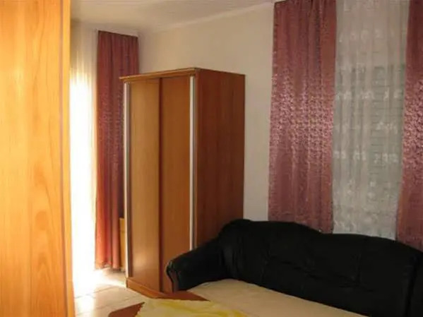 Apartments Zdravko
