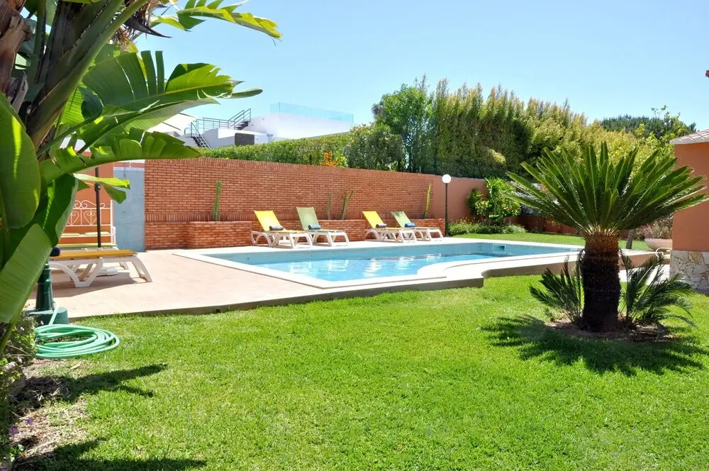 Fantastic for Family Gatherings, Optional Pool Heating, Free Air Con Wifi