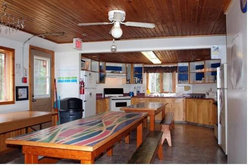 HI Castle Mountain - Hostel