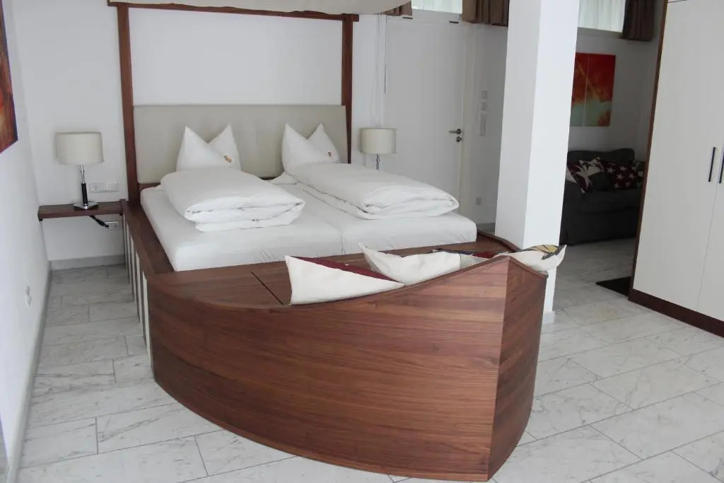 Hotel Schmales Haus
