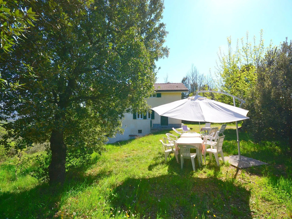 Cottage in Sesta Godano near Forest & Sea
