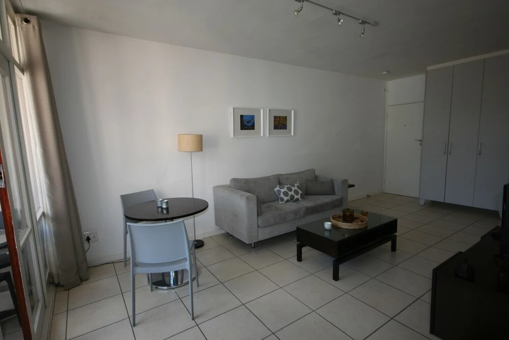 Stylish Cape Town CBD Apartment at St Martini