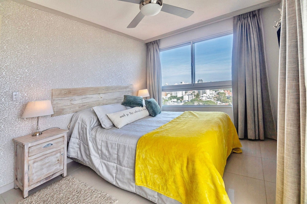 Oceana Suites Ocean Drive