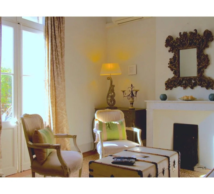15 Grand Rue