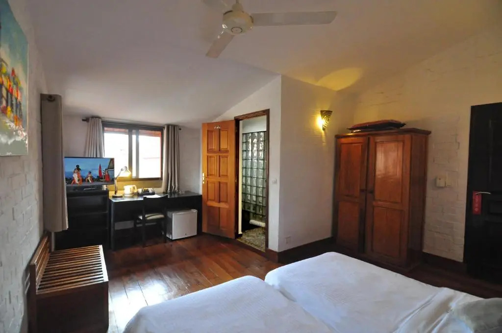 Rova Hotel