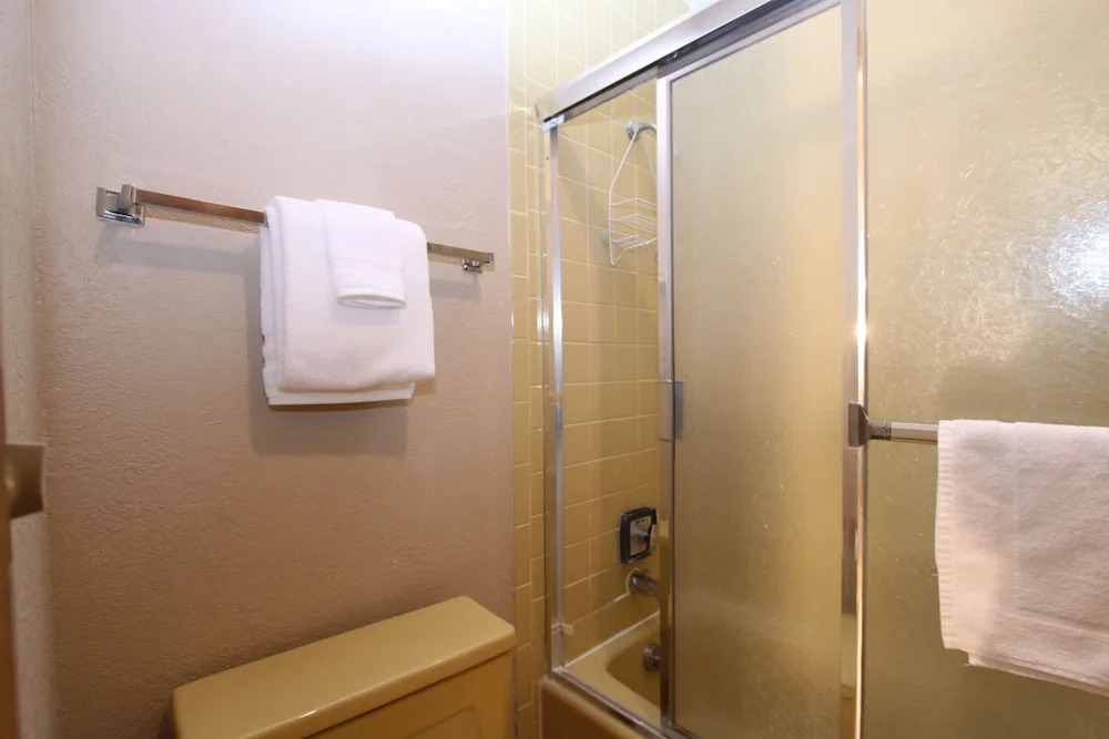 113ab Wptc - Cranmer Rd 3 Bedroom Condo