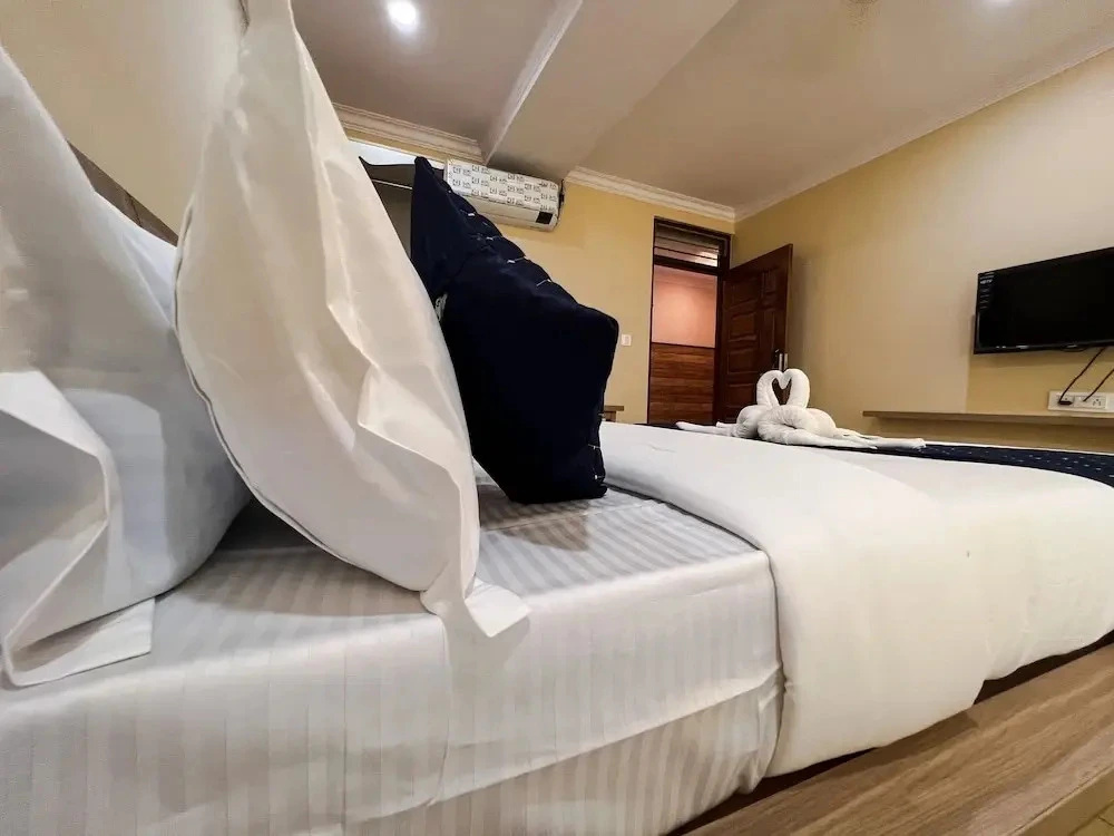FabHotel BNS Comforts