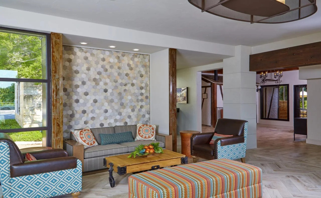 Fredericksburg Inn and Suites