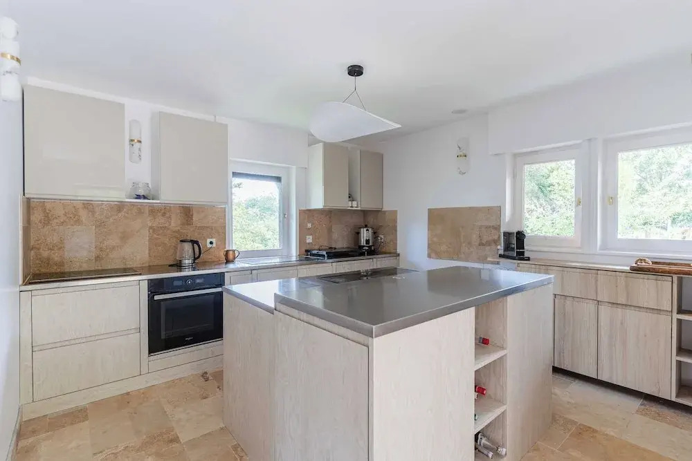 Haven of Peace With Heated Pool and Garden