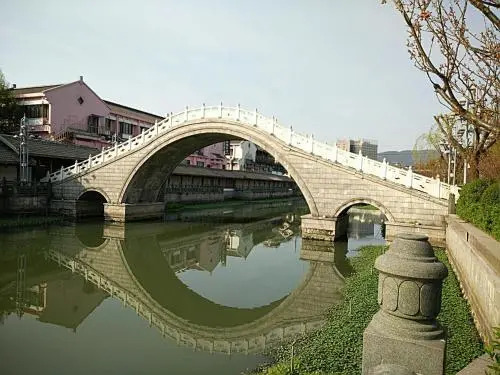 Deqing Qianxi Nianba Youth Hostel
