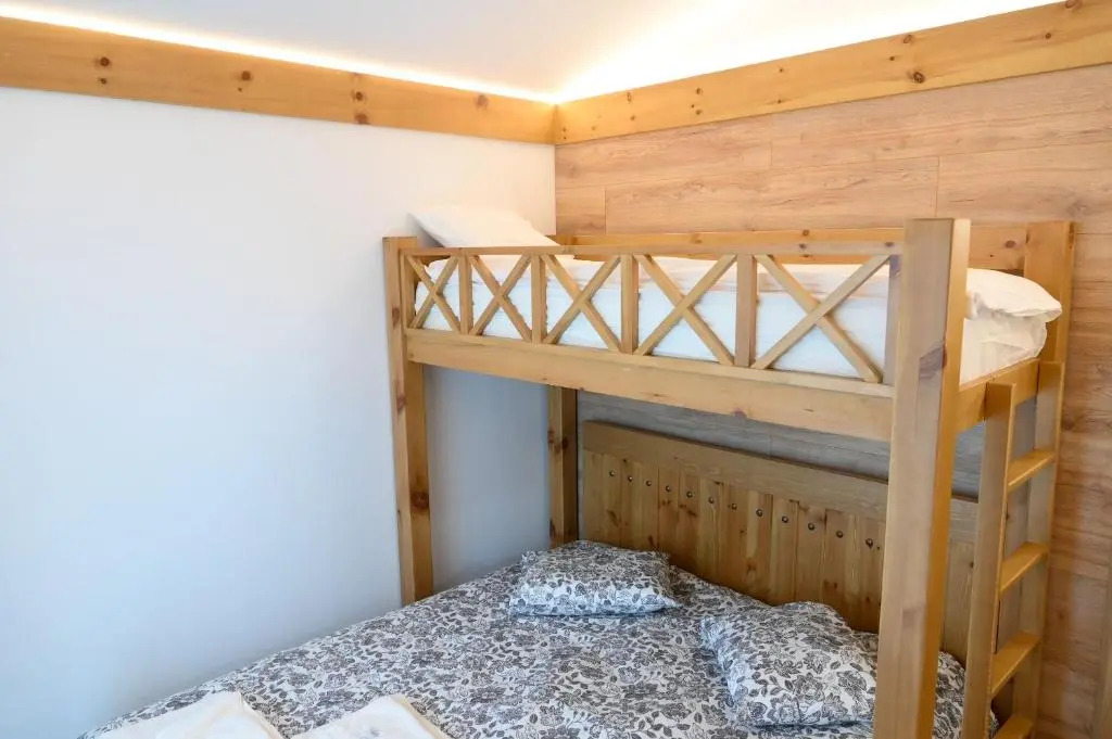 Villa Raphael w Jacuzzi near Pirin Golf Resort