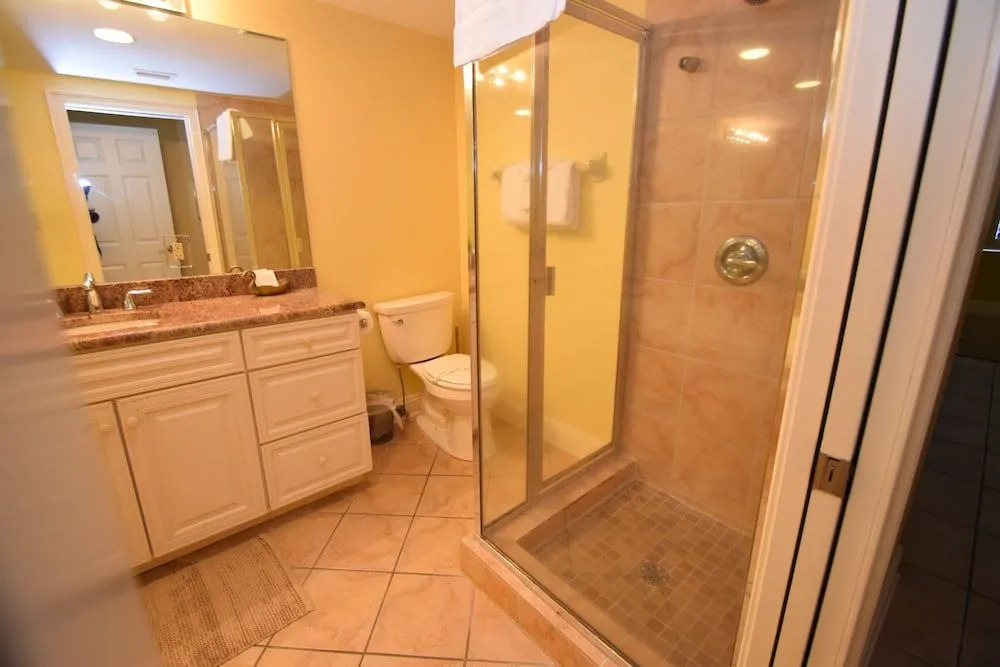 Broadmoor 205