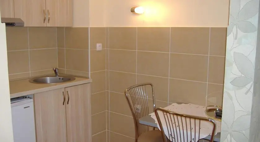 Studio Apartment Djeram1