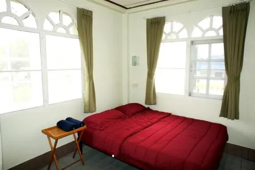 Roo Poo Guest House