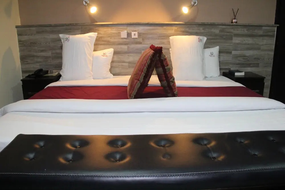 Choice gate Hotel and Suites