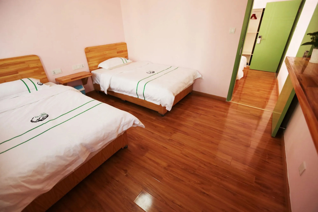 Xishu Garden Inn 熙蜀酒店