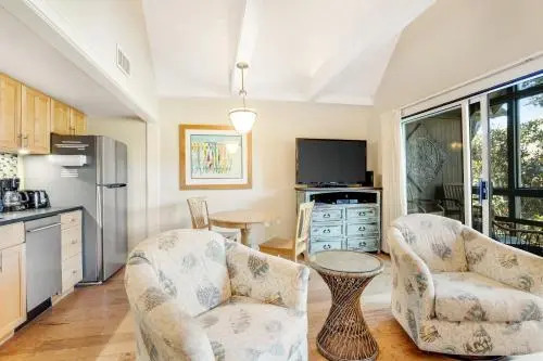 1414 Courtside Villa