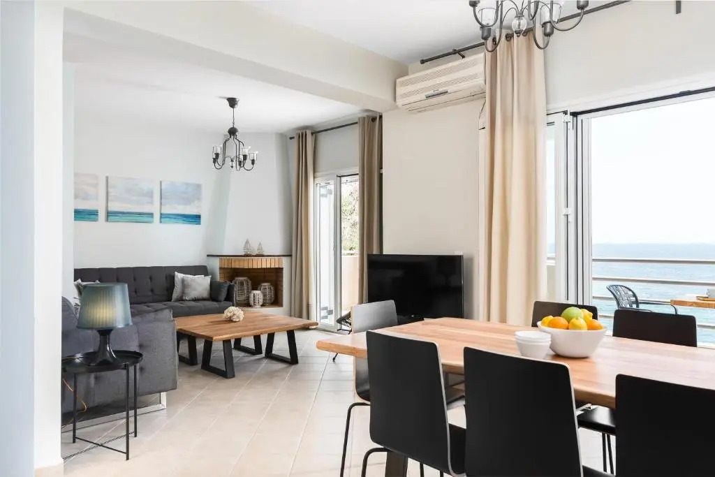 Glyfa Beach Villas