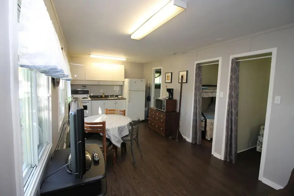 2 Bdrm Country Cottage 4 - Rosewood Cottages