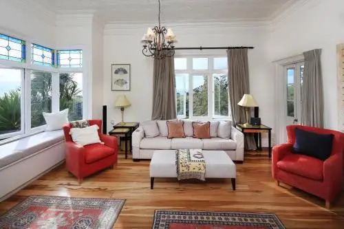 Crescent Villa - Stay Waiheke