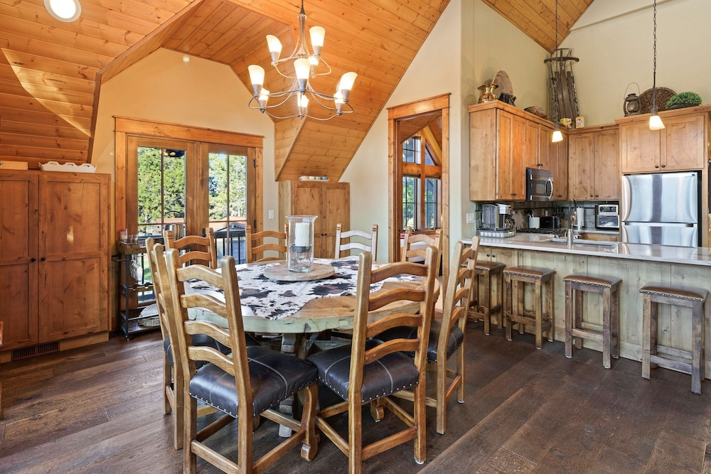Deschutes Reserve 4 Bedroom Home