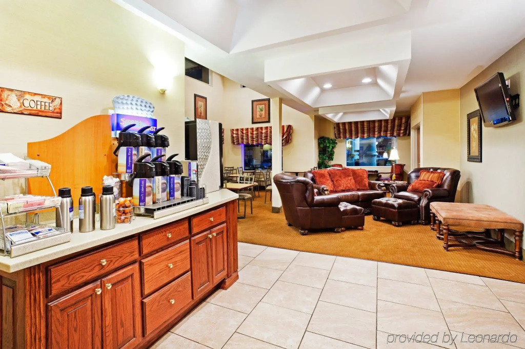 Holiday Inn Express and Suites Pikeville by IHG