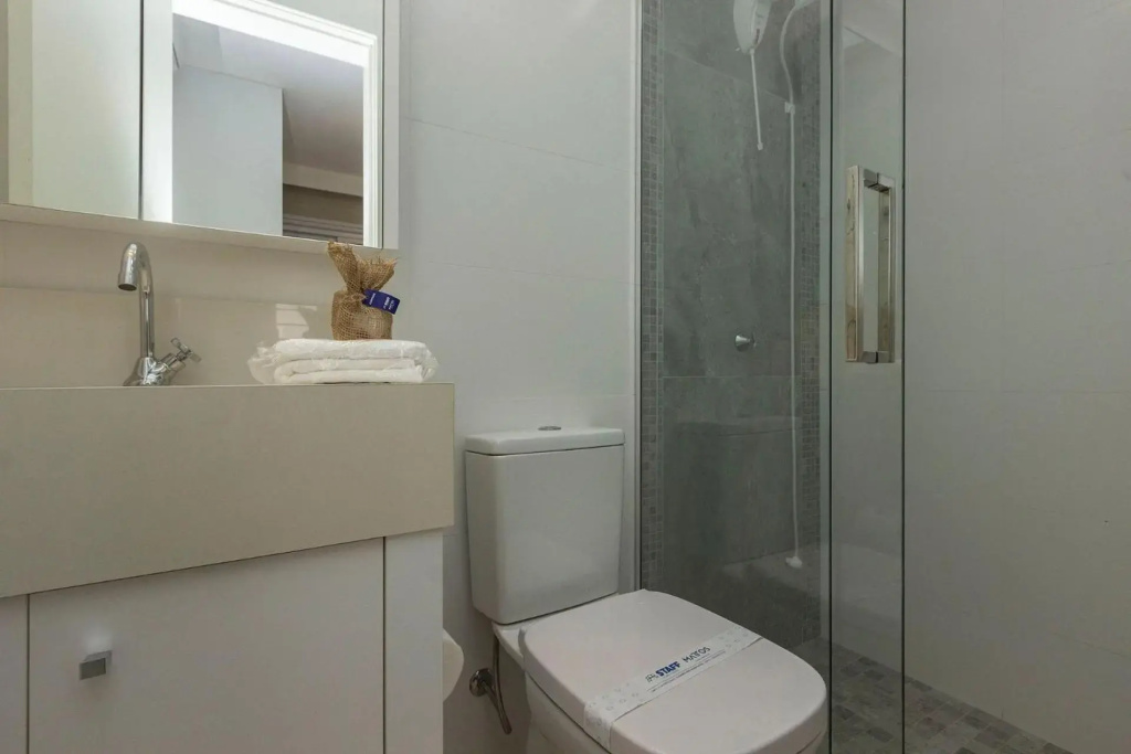 Varandas do Atlântico 02-A - Condomínio de luxo frente mar - Piscina climatizada - Academia - Portaria 24h