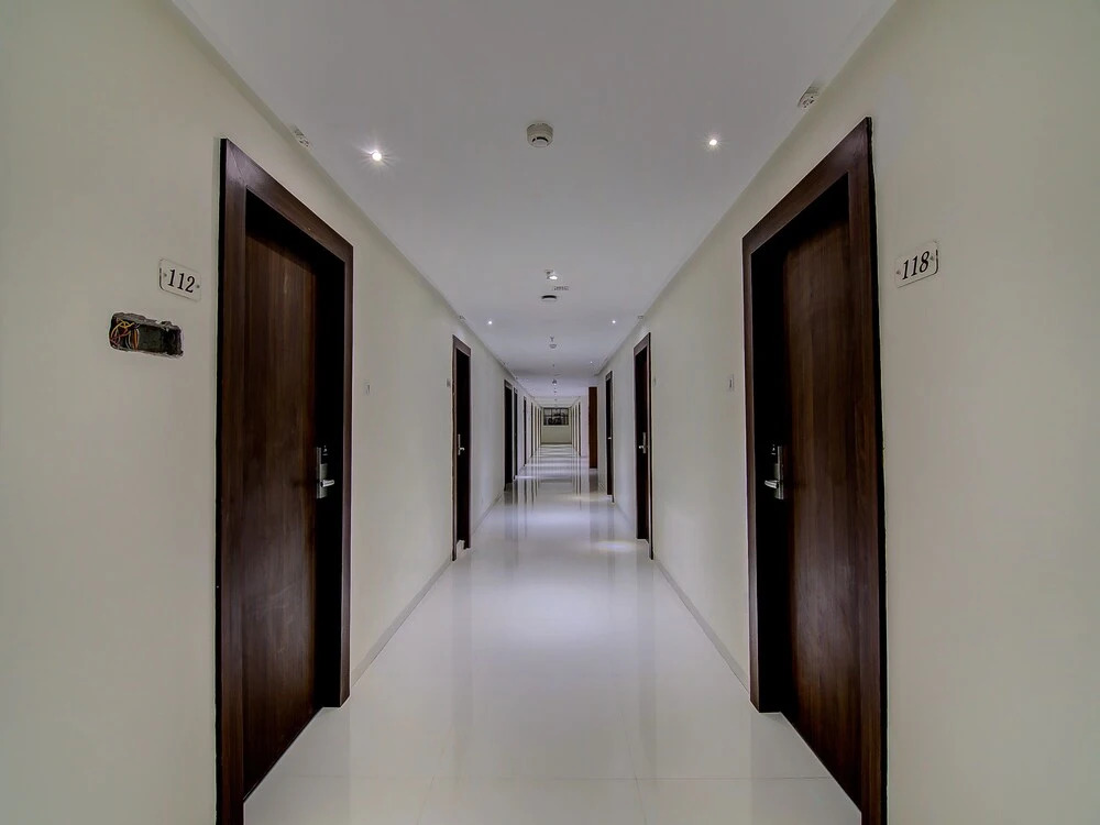 Capital O 16971 Hotel Lorven