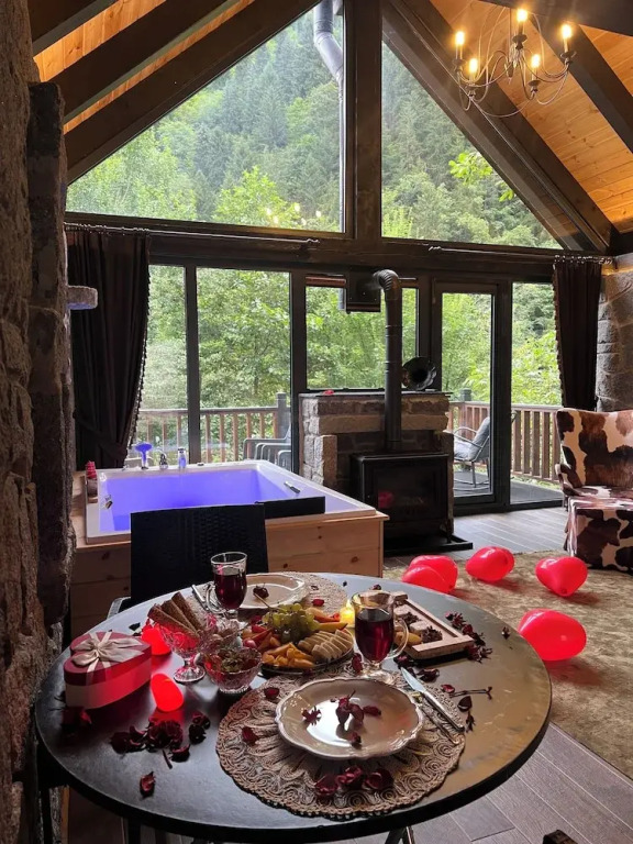 Ayder Vanak Stone Suites