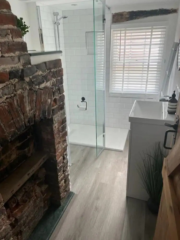 2 Bed Grade 2 - Dates Back to 1500's