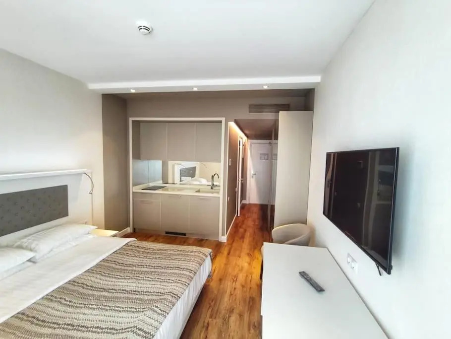 Leo Group Luxury Apartment 24-32 Alliance Palace