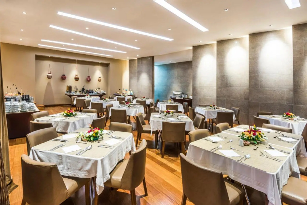 Hotel Rosales Plaza