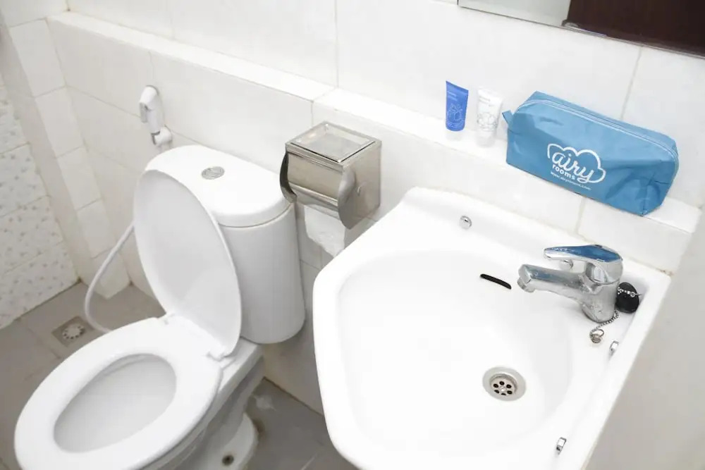 Airy Pecinan Kalikuping Utara 243 Semarang